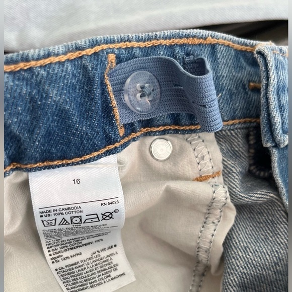 Old Navy High-Rise Slouchy Straight Girl's Jeans, Size 16 - Picture 7 of 7